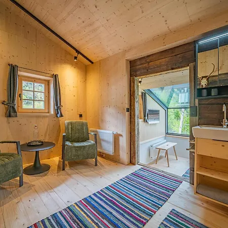 Raneburg 4 Almhaus *