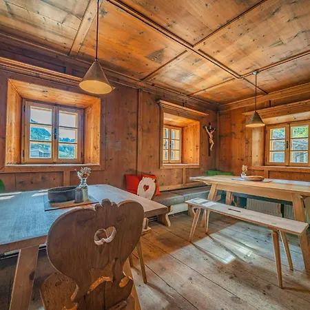 Raneburg 4 Almhaus *