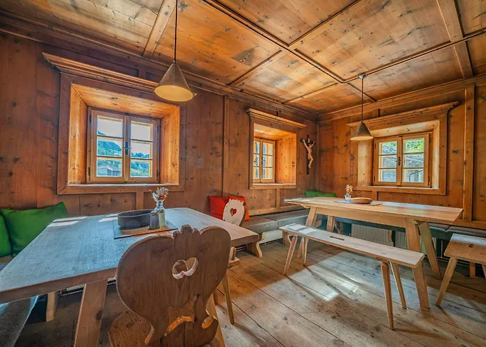 Chalet Raneburg 4 Almhaus